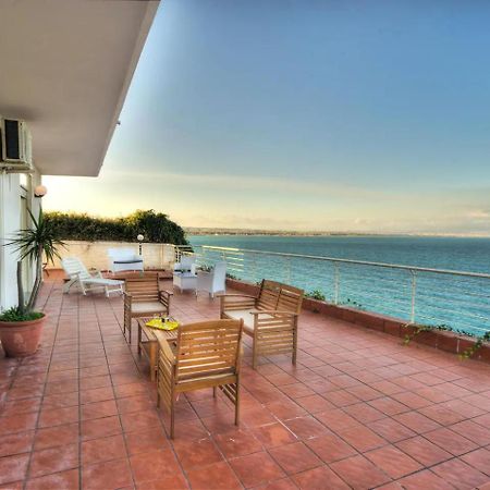Terrazza Sul Mare Vila Agnone Bagni Exterior foto